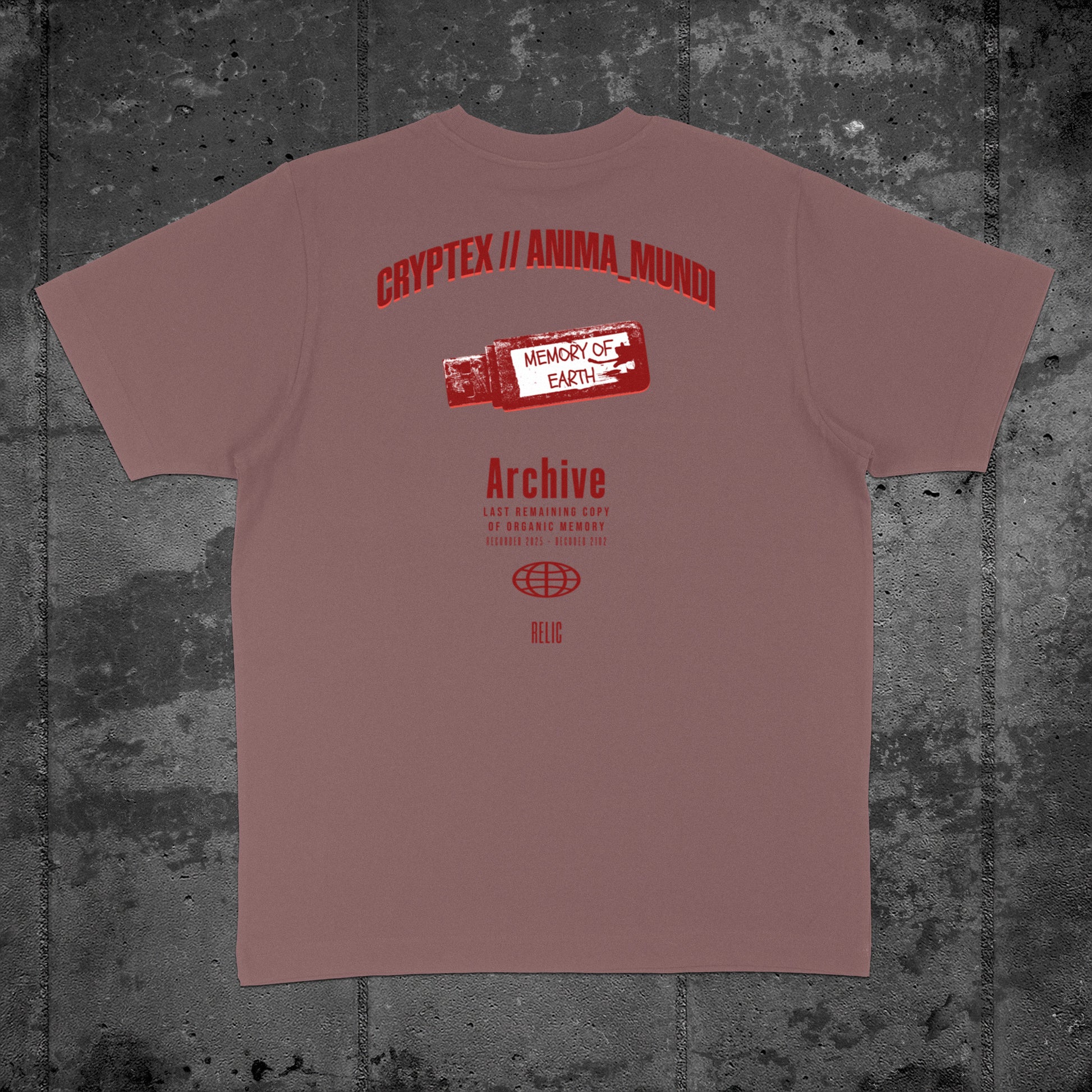 Nachhaltiges Oversized Unisex T-Shirt in Kaffa Coffee mit Backprint „Relic“ – Flatlay des Stanley/Stella Freestyler von Natura Umbra.