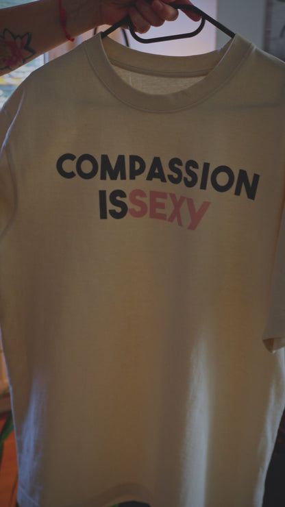 Compassion is Sexy T-Shirt 240 gsm Oversize | GOTS Bio-Baumwolle Heavyweight Statement